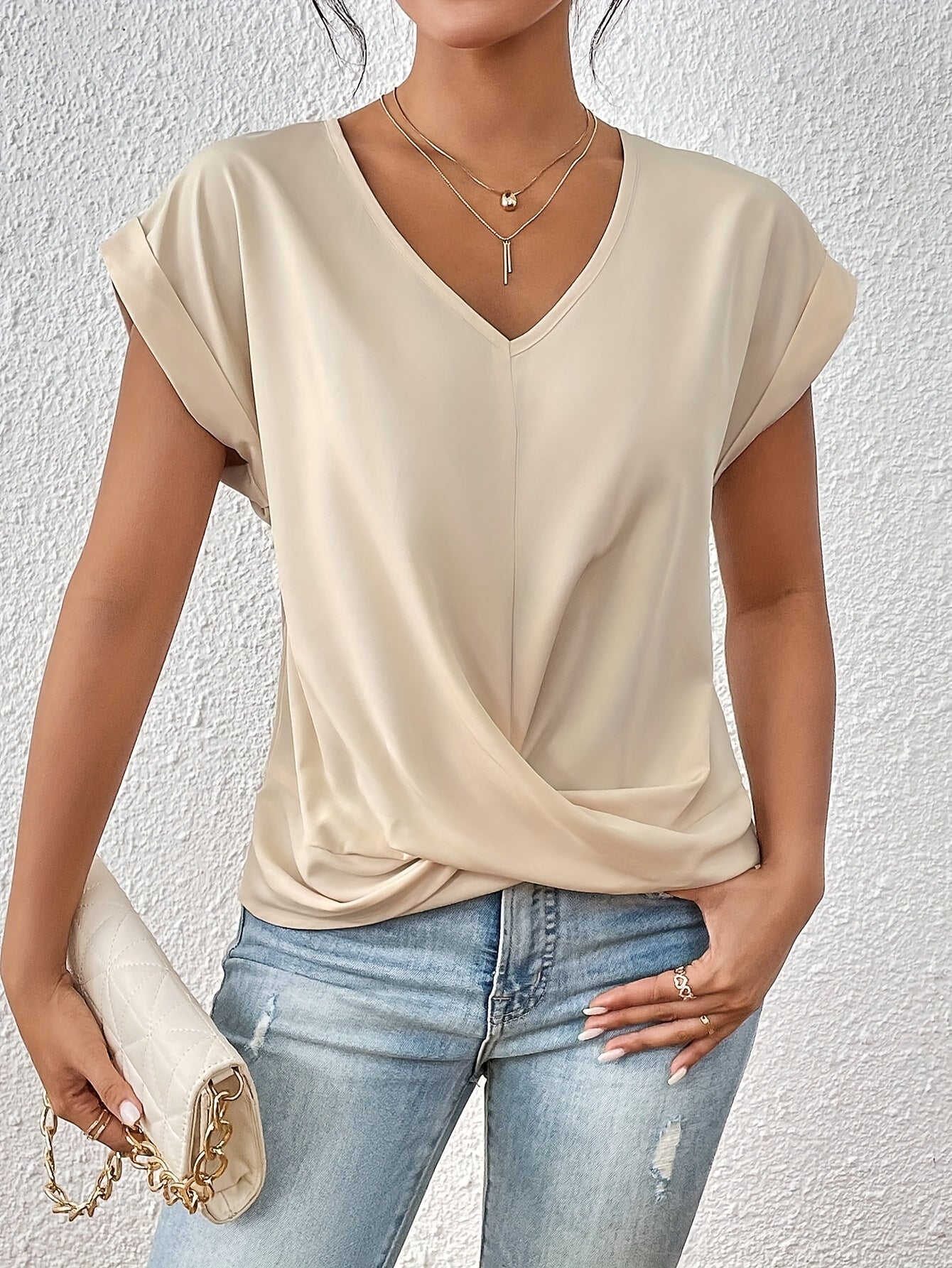 Sorella™ | Klasyczny T-shirt z Dekoltem V